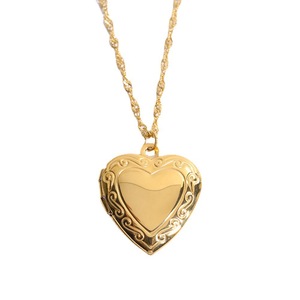 Collar <span class=keywords><strong>con</strong></span> Colgante de Corazón de Diseño Personalizado Estilo Ins, Acero Inoxidable, Chapado en Oro, <span class=keywords><strong>con</strong></span> Foto en el Interior - Product Image 6