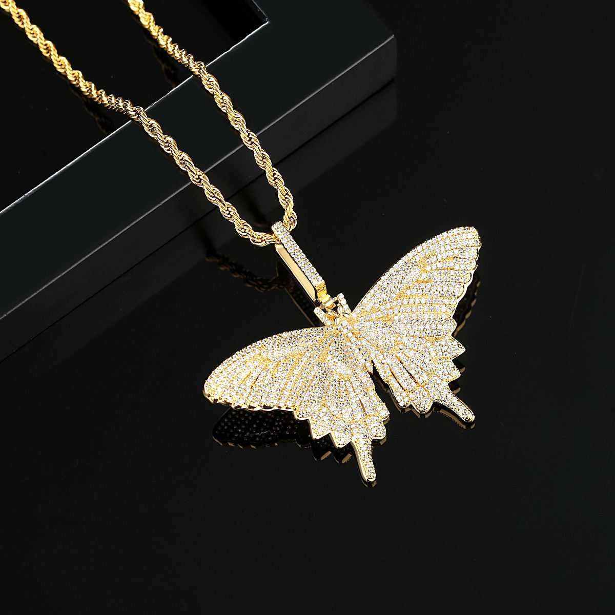 Gold Butterfly Pendant Hip Hop Necklace Bracelet Set For Men