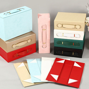 Caja de Regalo Plegable Shengcan con Cierre Magnético y Asa, Empaque Rígido de Papel para Regalos de Ropa - Product Image 3