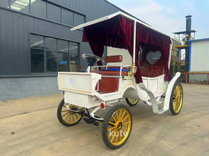 Calèche électrique vintage avec peinture et emblèmes personnalisés, idéale pour les attractions touristiques - Product Image 5