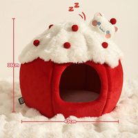 Lit pour chat en forme de gâteau de Noël, coussin amovible, nid douillet et chaud pour animaux de compagnie, lit pour chat mignon pour chats et petits chiens