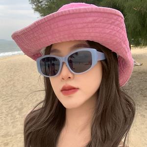 Gafas de Sol para mujer en estilo occidental; Gafas de alta gama para caras redondas con un broche callejero; <span class=keywords><strong>Sweet</strong></span> Girl Sung - Product Image 1