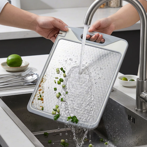 Ensemble <span class=keywords><strong>de</strong></span> planches <span class=keywords><strong>à</strong></span> découper <span class=keywords><strong>de</strong></span> cuisine en gros avec aiguiseur |   Planche <span class=keywords><strong>de</strong></span> service professionnelle en acier inoxydable 304 et bord en TPR antidérapant pour restaurant et maison - Product Image 4