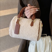 Sac à main vintage en laine d'agneau pour femme, nouvelle collection automne, décontracté, polyvalent, haut de gamme, fermeture éclair