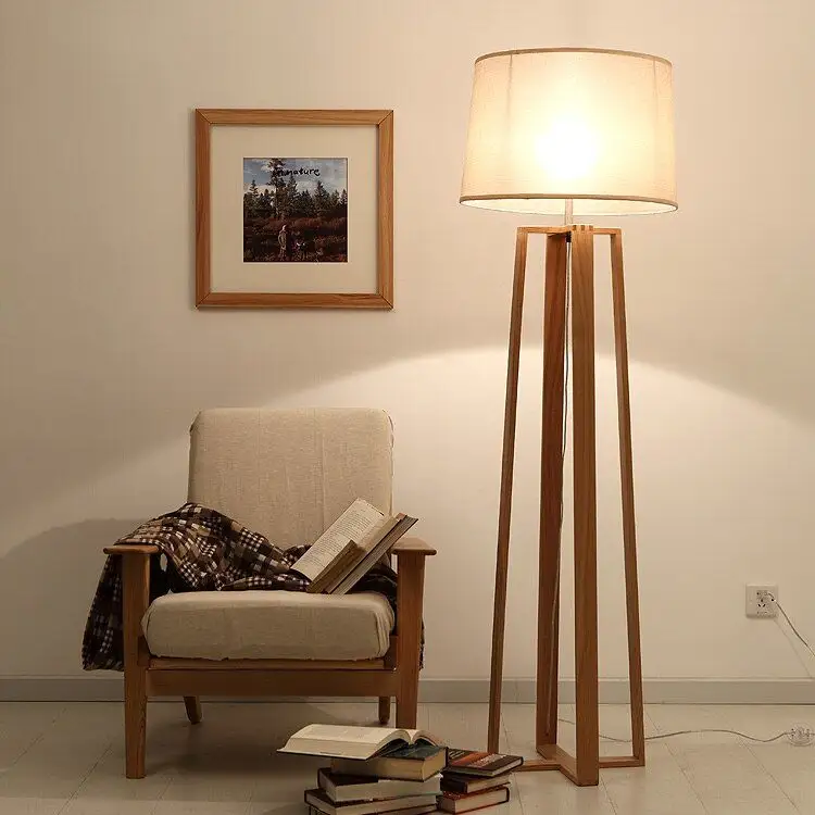 Lâmpada de pé moderna de madeira para quarto de hotel, lâmpada de canto moderna de tecido para sala de estar, ideal para uso em ambientes de estar, venda imperdível
