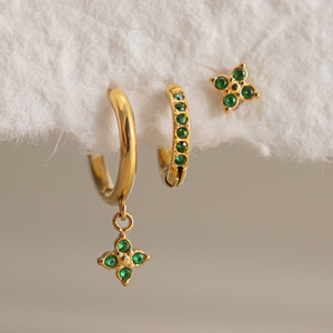Juego de 3 Aretes de Trébol con Circonita Blanca de J&D Jewelry, Acero Inoxidable con Baño de Oro de 18K, Joyería Impermeable para Mujer - Product Image 5
