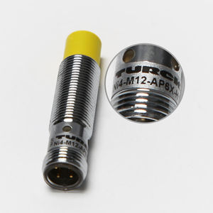 Capteur de proximité inductif Tu-rck NI4-M12-AP6X-H1141, portée de détection non encastrée de 4 mm, 3 fils 10-30V, PNP normalement ouvert - Product Image 2