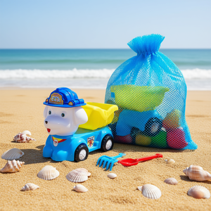 Ensemble de jouets de plage pour enfants : camion benne, pelle et râteau, emballé en filet - Product Image 3