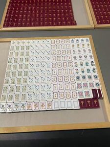 Nouvel ensemble de mahjong américain 2026, sculpté à la main en nacre, motif couronne européenne, cadeau exquis, luxe abordable, OMM - Product Image 6