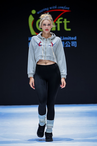 Sudadera con capucha de diseñador de estilo Vintage de primavera para mujer, cuello con capucha y ombligo expuesto corto, patrón de letras impresas, eslogan personalizable - Product Image 2