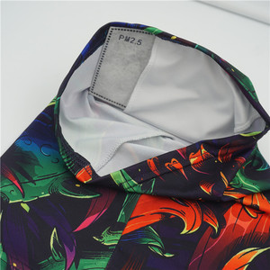 <span class=keywords><strong>A</strong></span> buon mercato Logo Personalizzato di Stampa Multifunzionale Poliestere Senza Soluzione di Continuità Sciarpa di Collo Tubolare <span class=keywords><strong>Bandana</strong></span> <span class=keywords><strong>Fascia</strong></span> con Filtro - Product Image 4