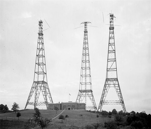 Self-Standing 4 Leg Angle Cell <strong>Tower</strong> with <strong>Lattice</strong> Steel Mast Microwave/VHF Radio/WiFi Telecommunication Signal <strong>Tower</strong> on Sale - Product Image 3
