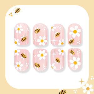 Venta al por Mayor <span class=keywords><strong>de</strong></span> 24 <span class=keywords><strong>Uñas</strong></span> Postizas Color Nude con Diseño <span class=keywords><strong>de</strong></span> Abeja y Margarita, <span class=keywords><strong>Uñas</strong></span> Postizas Cortas Cuadradas, Reutilizables, con Pegamento, para Uso Diario <span class=keywords><strong>de</strong></span> Mujeres - Product Image 4