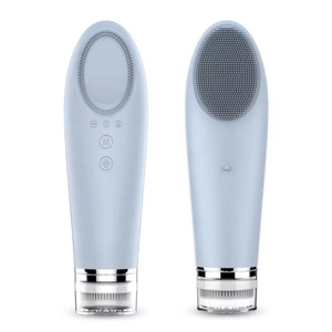 Cepillo de Limpieza Facial Eléctrico Multifuncional 4 en 1, SPA Facial, con Motor Giratorio en Forma de Corazón y Silicona - Product Image 4