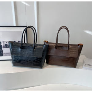 Большая женская сумка-тоут из искусственной кожи, 16 дюймов, новая модная модель <span class=keywords><strong>2026</strong></span> года, качественная, вместительная, дизайнерская, 40x26x12 см, на плечо - Product Image 5