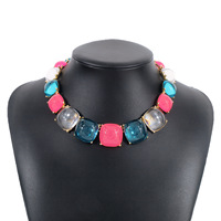 Collier ras-du-cou et boucles d'oreilles géométriques plaqués or style bohème pour femme, motif color-block tendance, idéal pour mariage, fête, fiançailles