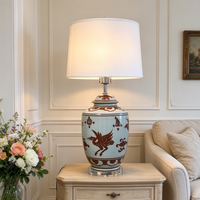 Lampe de table en porcelaine peinte à la main de style vintage, lampe de table en céramique antique à motif de paon pour le salon, la chambre à coucher, la décoration de la maison