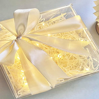 Boîte à souvenirs personnalisée en acrylique transparent, boîte cadeau de mariage, boîte carrée transparente en acrylique personnalisée avec couvercle