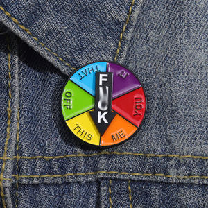 Preço de Fábrica: Distintivo de Metal Rotativo Engraçado em Forma de Arco-Íris com Esmalte Macio - Product Image 6