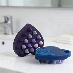 แปรงนวดศีรษะซิลิโคนรูปหัวใจ ขนแปรงนุ่ม สำหรับบรรเทาอาการปวดหนังศีรษะ ใช้ในร้านทำผม - Product Image 4