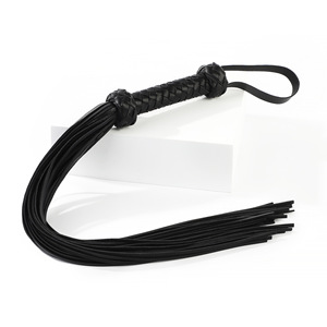 Látigo de Cuero Tejido a Mano Negro de 100 cm para Uso como Juguete para Adultos - Product Image 4