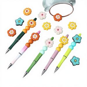 Nuevas Cuentas de Silicona con Forma de Flor Pequeña, Cuentas para Manualidades, Llavero, Material de Papelería Creativo - Product Image 1
