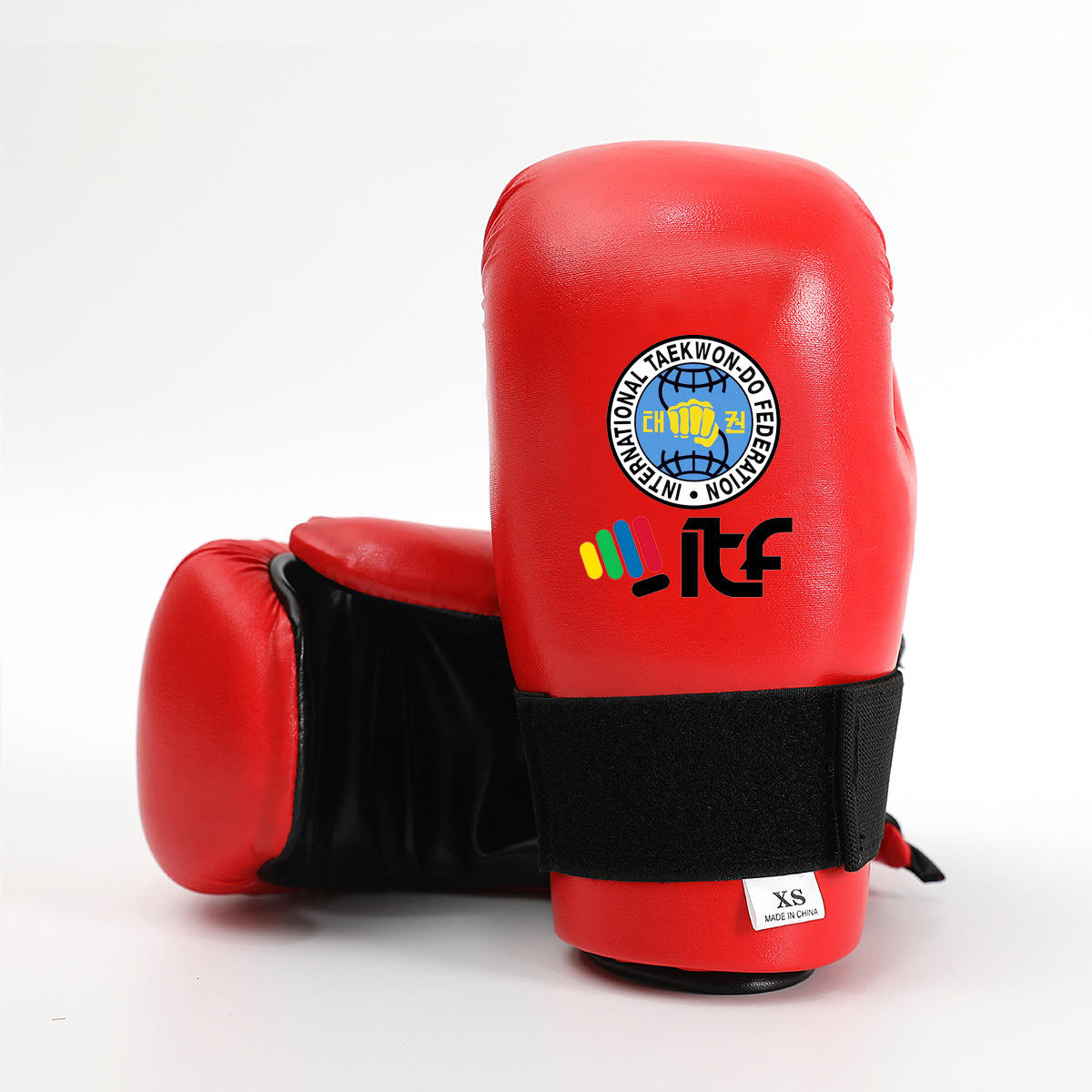 ถุงมือ ITF สีแดง