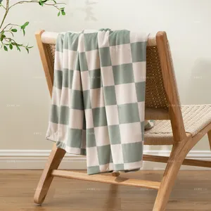 Top-quality Softness Lightweight Double Layer Green And White Checkered 95% Polyester 5% Spandex Minky Stretch Throw Blankets
