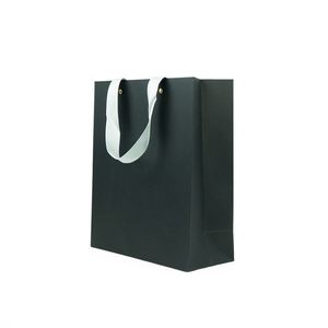 Bolsas de Compra Ecológicas Personalizadas con Remaches y Asas de Papel Especiales, Ideales para Empaque de Regalos Premium - Product Image 1