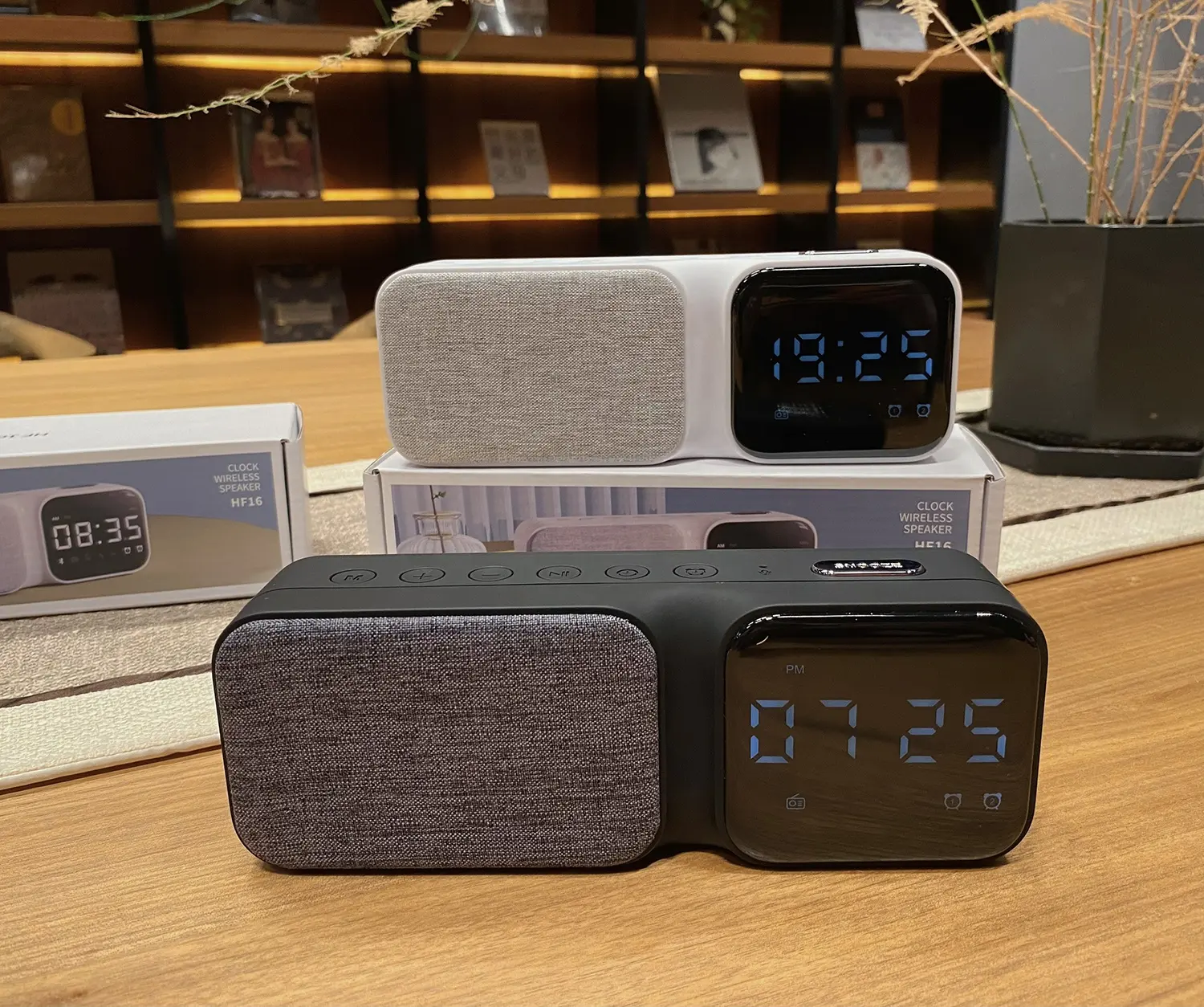 HF16高品質デスクミニブルー到着HifiサラウンドブルーポータブルActiveTooth Spakers Tooth Wireless Alarm Clock Speaker