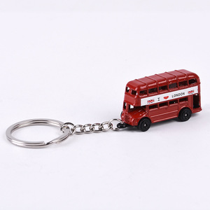 Porte-clés souvenir de <span class=keywords><strong>voyage</strong></span> 3D créatif classique du Royaume-Uni : Boîte aux lettres rouge, cabine téléphonique et bus à deux étages – Ensemble de porte-clés <span class=keywords><strong>en</strong></span> métal souvenir de <span class=keywords><strong>Londres</strong></span> - Product Image 2