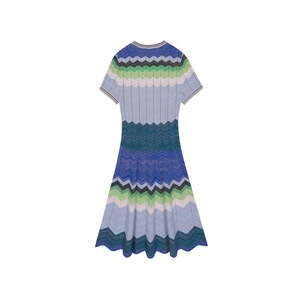 New Elegant <strong>Wavy</strong> <strong>Pattern</strong> Contrasting Colors Form-fitting Knit Dresses Round-neck Short-sleeve Women Knitted Dress - Product Image 3