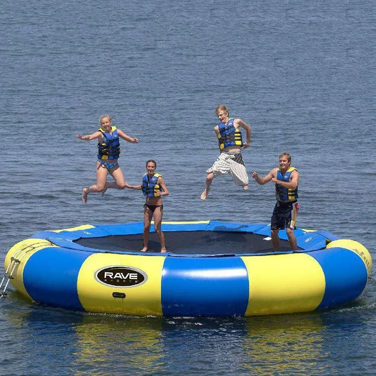 Passen Sie verdicktes aufblasbares Wasser trampolin an Aufblasbares schwimmendes PVC-aufblasbares schwimmendes Trampolin-Wasser trampolin