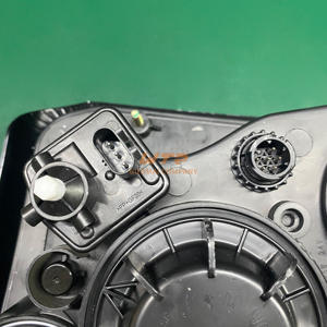 Accessoires de carrosserie de camion phare phare avant lampe 11200122 LH 11200222 RH pour camion Hong Yan Genl-yon - Product Image 3