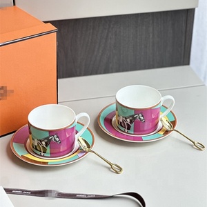 Juego de Café de Porcelana con Diseño de Caballo de Lujo, Juego de Taza y Platillo para Té de la Tarde - Product Image 2