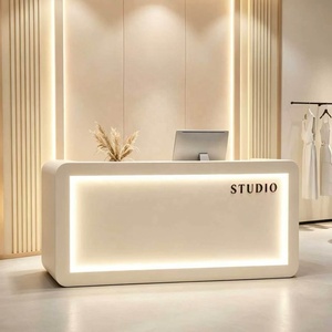 Comptoir de réception moderne, écologique et durable pour supermarchés et centres commerciaux avec éclairage LED, dimensions personnalisables - Product Image 1