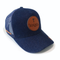 Vente en gros de casquettes de camionneur à rayures latérales à couronne profonde personnalisées à 5 panneaux avec logo brodé Casquette en maille de marque privée