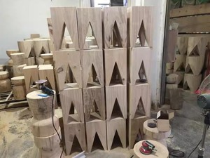 Taburete nórdico moderno de madera maciza taburete bajo creativo personalizado con adornos de troncos de <span class=keywords><strong>muelle</strong></span> para <span class=keywords><strong>el</strong></span> hogar mesa de té <span class=keywords><strong>gimnasio</strong></span> para apartamentos - Product Image 3