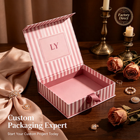 Boîtes cadeaux en papier pliables à fermeture magnétique avec ruban, emballage en carton recyclé avec logo personnalisé de luxe