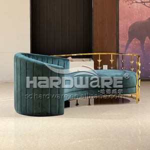 Canapé en velours vert émeraude capitonné de luxe pour hôtel et événements - Product Image 3