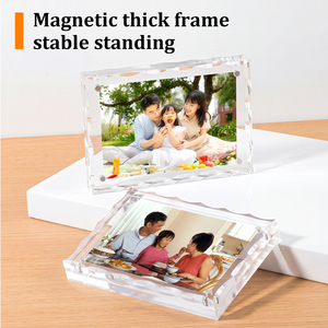 Cadre <span class=keywords><strong>photo</strong></span> double face en <span class=keywords><strong>acrylique</strong></span> transparent personnalisé à prix d'usine, cadre <span class=keywords><strong>photo</strong></span> magnétique en <span class=keywords><strong>acrylique</strong></span> transparent - Product Image 2