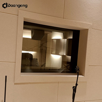 Studio d'enregistrement insonorisé moderne en fibre de verre avec fenêtre d'observation à double vitrage et cadre sur mesure