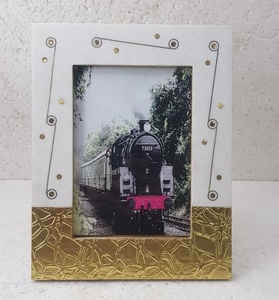 Glass Metal <b>Picture</b> Photo <b>Frame</b> Vintage Floating Photo <b>Frame</b> Wall Decor Antique Brass Print Item Decorative Color Material Type - Product Image 2