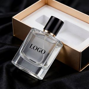 Nouvelle conception de flacon de parfum carré vide avec bouchon en bois brun 30ml 50ml 100ml pour la fourniture de contenants de parfum personnalisés - Product Image 2