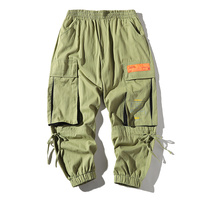 pants with lots of pockets 