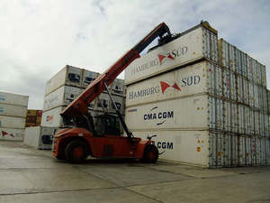 Venta caliente 45 Ton 15M Contenedor eléctrico <span class=keywords><strong>Reach</strong></span> <span class=keywords><strong>Stacker</strong></span> SRSC45E6 <span class=keywords><strong>Popular</strong></span> en los países europeos - Product Image 4