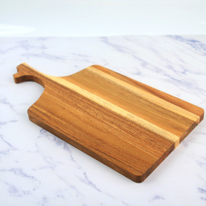 Planche à découper rectangulaire en bois d'acacia 18x36x1.8cm avec poignée pour usage domestique - Product Image 2
