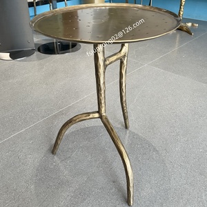 JS ZGF27 classico metallo <span class=keywords><strong>mobili</strong></span> in ottone antico tavolino in ferro forgiato irregolare tre gambe piccolo tavolino da salotto - Product Image 4
