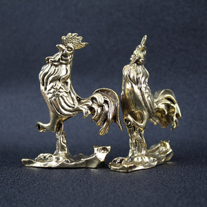 Ornement en laiton Coq Doré, Décoration du Zodiaque, Accessoire de Bureau, Pièce Unique, Design Traditionnel - Product Image 2