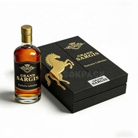 Boîtes d'emballage en carton rigide de luxe, écologiques et recyclables, avec logo personnalisé, motif cheval gaufré or, pour whisky Rio et vodka rouge